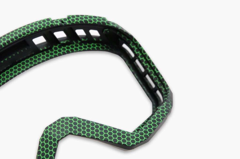 Verniciatura maschera Laser Bicolor - Personalizzazione Maschere Soldano